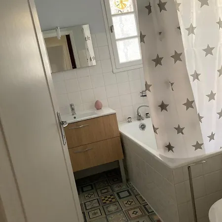 Maison 2 Avec Cour Interieure *