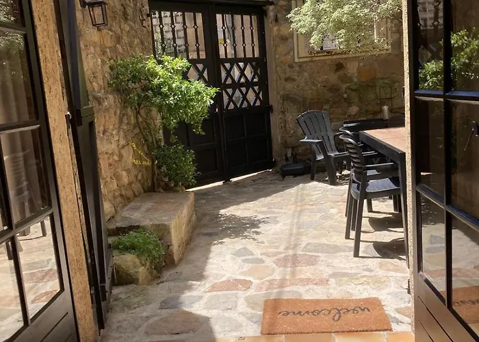 Maison 2 Avec Cour Interieure Дом отдыха